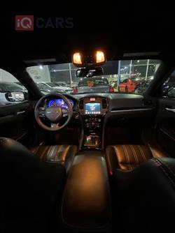 کرایسلەر 300